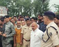 औरंगाबाद में तेज रफ्तार स्कॉर्पियो ने ली युवक की जान, खेत में मिला शव, ग्रामीणों ने किया रोड जाम