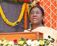 गोवर्धन धाम पहुंचीं राष्ट्रपति द्रौपदी मुर्मु, पारंपरिक 7 कोस परिक्रमा कर लिया आशीर्वाद