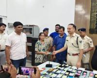 ऑपरेशन मुस्कान की बड़ी सफलता: पटना पुलिस ने 150 खोए और छीने गए मोबाइल लौटाए