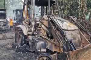 हजारीबाग : बड़कागांव में अपराधियों का तांडव, सड़क निर्माण कंपनी के 6 से अधिक गाड़ियां फूंकी