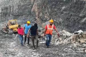 धनबाद: कतरास एरिया के कांटापहाड़ी में बड़ा हादसा, भू-स्खलन से पांच की मौत