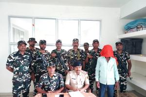 29वीं वाहिनी SSB ने 1997 से फरार वांछित नक्सली कृष्णा भुइयां को दबोचा