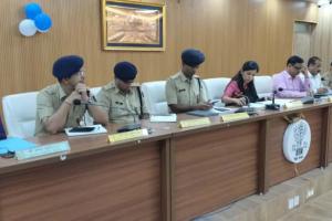 रोहतास में दुर्गा पूजा 2025 के लिए जिला स्तरीय शांति समिति की बैठक आयोजित