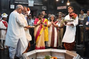 गया में राष्ट्रपति द्रौपदी मुर्मू ने सात कुलों के पितरों के मोक्ष के लिए किया पिंडदान