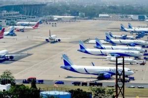 दिल्ली एयरपोर्ट पर तकनीकी गड़बड़ी: ATC मैनुअल मोड में, सैकड़ों फ्लाइट्स प्रभावित