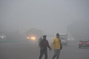 बिहार में कड़ाके की ठंड और घना कोहरा, स्कूलों का समय बदला; हादसों और अलर्ट से बढ़ी चिंता