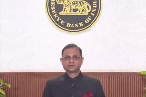 RBI ने घटाई रेपो रेट, सस्ते होंगे लोन; EMI में मिलेगी बड़ी राहत, हाउसिंग सेक्टर में बढ़ेगी रौनक