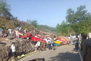 जम्मू के उधमपुर में भीषण बस हादसा, 100 फीट गहरी खाई में गिरी बस; 16 की मौत, 20 से ज्यादा घायल