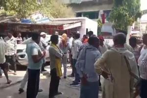 औरंगाबाद : बेटी का इलाज कराने जा रहे शिक्षक की सड़क हादसे में मौत, 11 वर्षीय पुत्री घायल