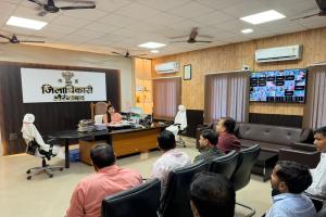 नवस्थापित राजकीय डिग्री महाविद्यालयों की तैयारियों की जिलाधिकारी ने की समीक्षा
