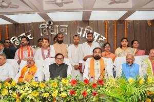 पवन सिंह और निशांत कुमार समेत 10 नवनिर्वाचित विधान पार्षदों ने ली शपथ
