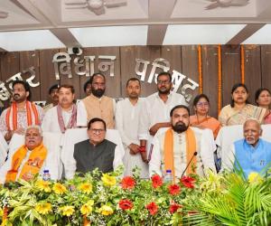 पवन सिंह और निशांत कुमार समेत 10 नवनिर्वाचित विधान पार्षदों ने ली शपथ
